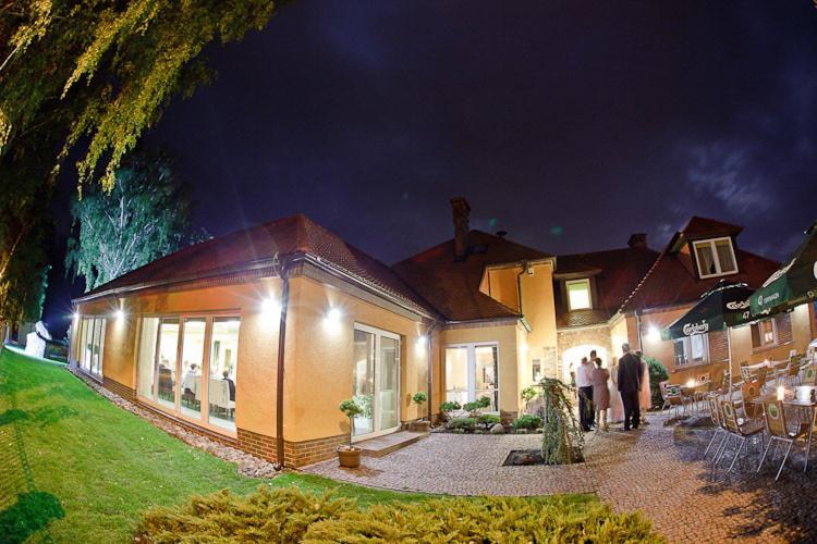 Pensjonat Nad Jeziorem Hotel Myślibórz Kültér fotó
