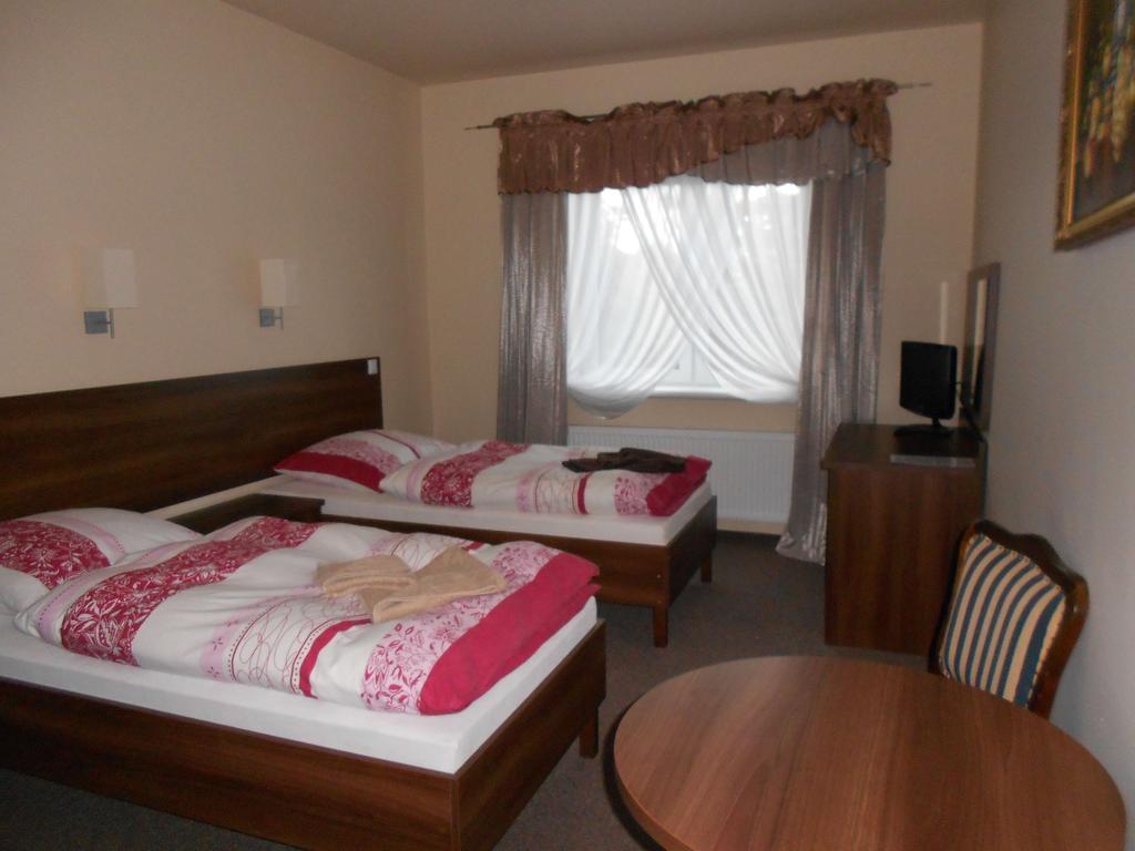 Pensjonat Nad Jeziorem Hotel Myślibórz Szoba fotó